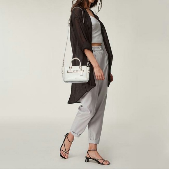 Coach Mini Blake Carryall - Picture 1 of 10